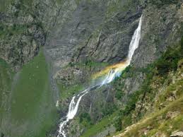 La cascate dell'acquafraggia offrono uno spettacolo davvero unico nella bellissima valchiavenna. Ny7et0rakpmywm