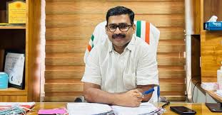 നിലമ്പൂർ ഉപതിരഞ്ഞെടുപ്പ്: ഷിനാസ് ബാബുവിനെ പരിഗണിച്ച് സിപിഎം; നേതൃത്വം ചർച്ച നടത്തി, പ്രഖ്യാപനം നാളെ