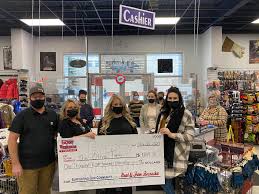 What do you get for dinner at olive tree? Northern Factory Work Wear Dishes Out Community Support To Local Food Banks My Lloydminster Now