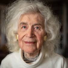 Jan Morris: She sensed she was 'at the very end of things'. What a life it  was …