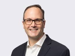 Robert Slone's Instagram, Twitter & Facebook