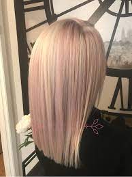 17 modèles de mèches, ombré hair et colorations unies pour vous inspirer. Pink Hair Blond Polaire Et Meches Rose Andreeannecloutiercestmacoiffeuse Coupe De Cheveux Rose Cheveux Rose Cheveux