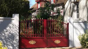 Retrouvez chez leroy merlin notre sélection de 14 produits, au prix le plus juste, sur un large choix de marques et de références, disponibles en magasin ou livrés rapidement à votre domicile. Achat Portail Conseils Pour Bien Choisir Son Portail Cote Maison