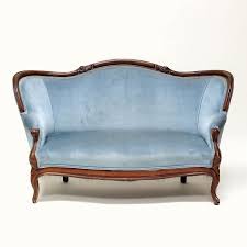 Kabinett pdx, sister store to kabinett (melbourne, aus), is a vintage furniture and housewares store located in portland, oregon. Velvet But Cute 75 To Rent Blue Settee Blue Furniture Old Sofa