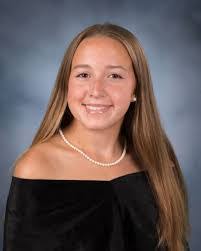 Grace Reynolds's Instagram, Twitter & Facebook