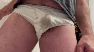 Táta chcaní jeho spodní prádlo, protože chce, žádné zoufalství