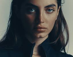 Shabnam Miri Projekty :: Photos, videos, logos, illustrations and branding  :: Behance