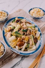 Moo Goo Gai Pan Mushroom And Chicken Stir Fry Recipe Asian Dishes Recipes Asian Cooking