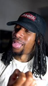 Women conversations be full of topic switching, insults and the most random  sh*t ever 😂😂😂