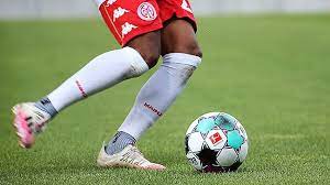 Übersicht aller spiele und partien sowie weitere infos und interviews gibt es bei tv today. Fussball Heute In Der Sky Ubersicht Sky
