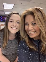 Noelle Gardner (@NoelleGardner)