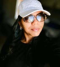 Monday's here—time to set the tone! ☀️ Rock the week in our Harper sunnies  😎 Grab yours solo or in the Cat Eye Style Box! #MondayMotivation  #VelvetEyewear #StyleInspo #NewWeekNewGoals