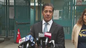 lausd superintendent alberto carvalho Picture