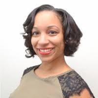 Leah Bennett's Instagram, Twitter & Facebook