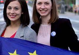110,254 likes · 19,735 talking about this. Cseh Katalin Donath Anna Unios Zaszlo 2 Pestisracok