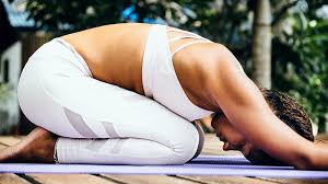 Jump out, legs apart and arc your arms overhead as you jump in the air. Lower Body Stretches Warmup And Cooldown Stretches For Your Legs