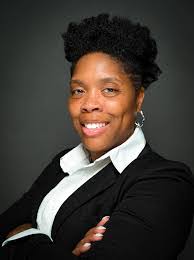 Melanie Thames's Instagram, Twitter & Facebook