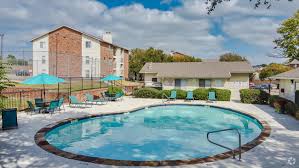 In addition, our irving, tx, apartments are excellently located close to numerous retailers to make dining out, grabbing groceries, or catching a movie fun. 75062 3 Bedroom Apartments For Rent Apartments Com