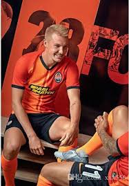 Free shipping for many products! Grosshandel Neue Shakhtar Donetsk Fussballtrikots Ismaily Tete Taison Marlos Stepanenko Maycon 19 20 Away Jersey Jersei De Futebol Shirts Von Xxx556 14 28 Auf De Dhgate Com Dhgate