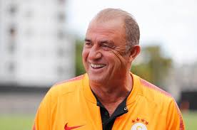 Jun 24, 2021 · fatih terim'in listesinde bulunan futbolcuların kampa yetiştirilmesi için yoğun çaba harcanıyor. Galatasaray Nach Elmas Wahl Fatih Terim Kehrt Als Trainer Zuruck Ligablatt Fussball Zur Stunde