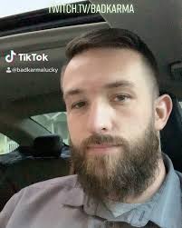 Streaming Borderlands 3 live right now