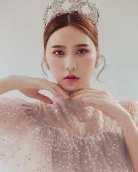 何育繡（阿寶老師）