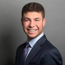 I'm happy to announce that following my internship this past summer, I have  accepted a full time offer to join UScellular as a financial analyst in  their Chicago headquarters!