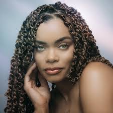 Cassandra Day's Instagram, Twitter & Facebook