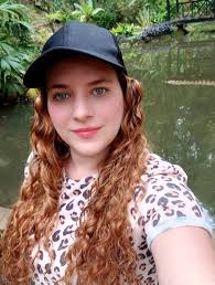 MODEL UNITED NATIONS AND BRITISH PARLIAMENT Hello everyone! I'm Joselyn  Rivera, scholarship student at the University of Salamanca, CEO and founder  of Political Review and Around the World. With 4 years of