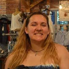 Madelyn Giles's Instagram, Twitter & Facebook