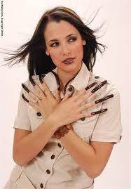 Hmmm Beautiful Long Nails Love This Pic Long Natural Nails Long Black Nails Curved Nails
