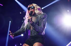 Verzuz season one, part one saw iconic artists such as erykah badu and jill scott battle against eachother. Mary J Blige Rules Out Verzuz Battle Entertainment Insidenova Com