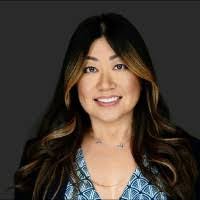 Jennifer Do's Instagram, Twitter & Facebook