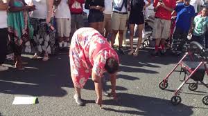 Little one gettin' down to it dancing on the kitchen table. Old Lady Dancing Dropping It Like It Hot At The 2012 Juneteenth Celebration In Denver Colorado Youtube