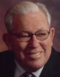 Leon Garrison's Instagram, Twitter & Facebook