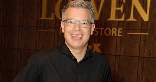 Glagau ist inhaber und geschäftsführer des familienunternehmens orthomol, das mikronährstoffe und nahrungsergänzungsmittel produziert. Hohle Der Lowen Star Frank Thelen Darum Stieg Er Wirklich Aus Der Grunder Show Aus Bunte De