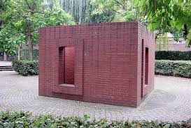 Shop arhaus for quality home and outdoor furniture. Backsteinplastik Huset Von Per Kirkeby In Bachem Objektansicht