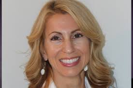 Faculty Book Talk: Navigating Disruption with Strategic Insight Friday,  August 22 at 1:00 PM CT Join a live conversation with authors BK Simerson  and Aaron Olson about their upcoming book, Strategy and