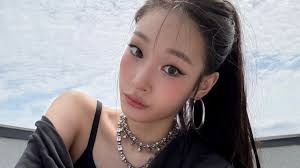 4 Mix and Match OOTD ala Annie ALLDAY PROJECT, Gaya Makin Kece dan Classy!