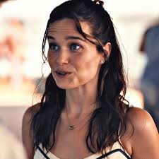 Sarah Catherine Hook as Piper Ratliff The White Lotus, S03E04