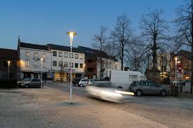 Discover reading between the lines in borgloon, belgium: Led Leuchten Schaffen In Borgloon Eine Nachtliche Atmosphare Schreder