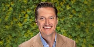 Dan Yaniv's Instagram, Twitter & Facebook