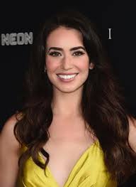 Vanessa Block's Instagram, Twitter & Facebook