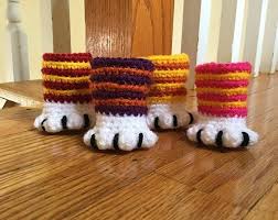 как сделать домик из подушек и одеял и стульев Modnaya Odezhda I Dizajn Interera Svoimi Rukami Vyazanyj Dom Noski Dlya Stulev Vyazanie Kryuchkom Pokryvalo Uzor