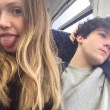 Olivia pink (@livvy_pink)