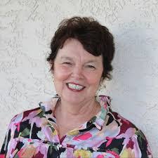 Lorraine Radice's Instagram, Twitter & Facebook