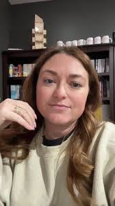 Tara Moen's Instagram, Twitter & Facebook