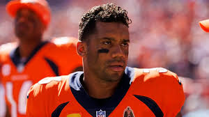 The Playoffs » Russell Wilson passa por cirurgia no joelho e deve retornar  nas OTAs