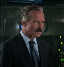 I Black Widow, hvorfor ser Thunderbolt Ross yngre ut enn han gjorde i Civil  War, når den er satt etterpå? : r/marvelstudios