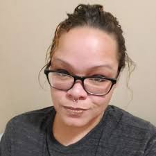 Lenore Gilmore's Instagram, Twitter & Facebook